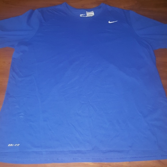 Nike Mens Short Sleeve Graphic Swoosh T shirt Tee NWT Red Dri-Fit 2XLT Tall Big